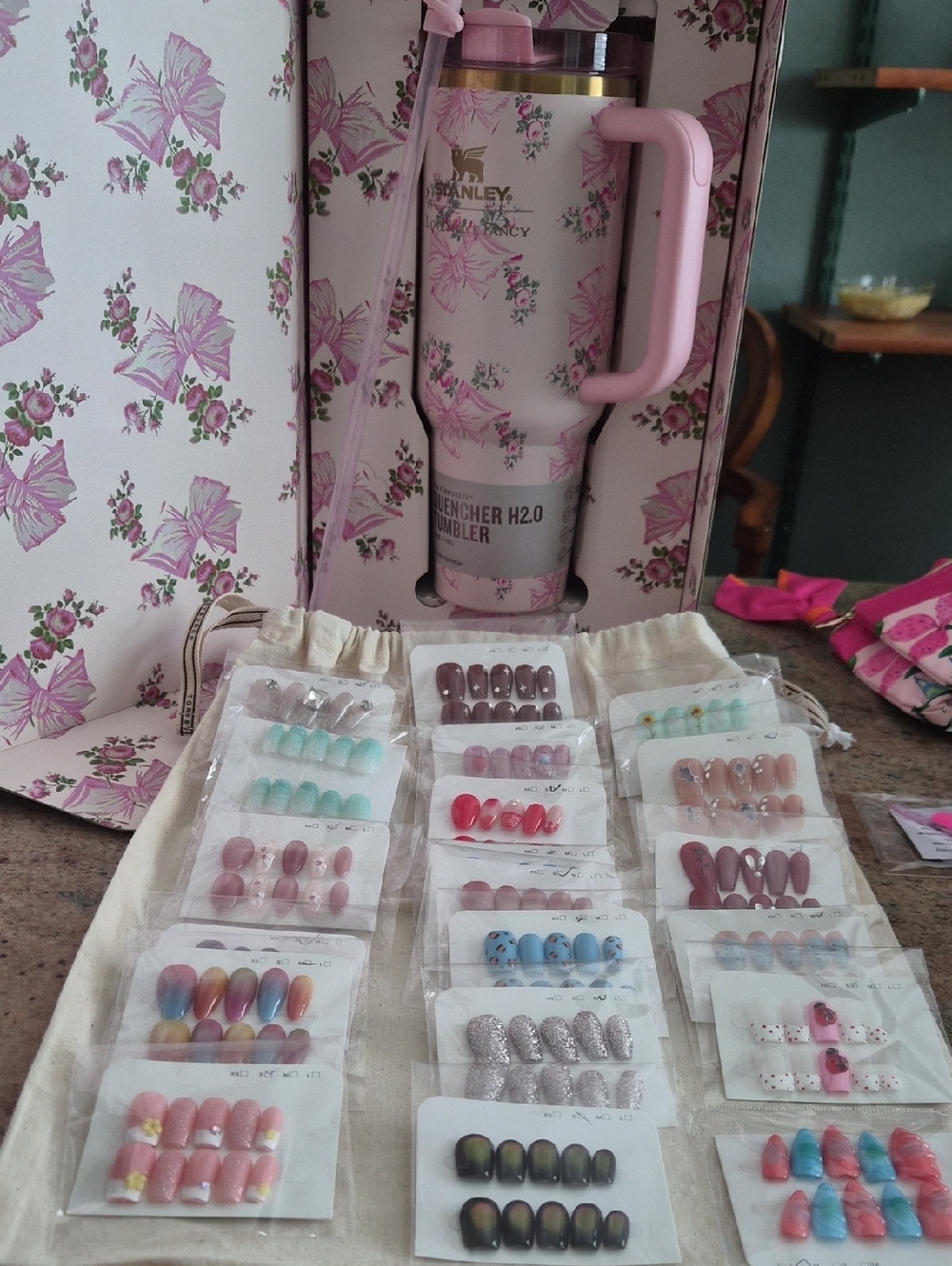 Press On Nails For Live Show
